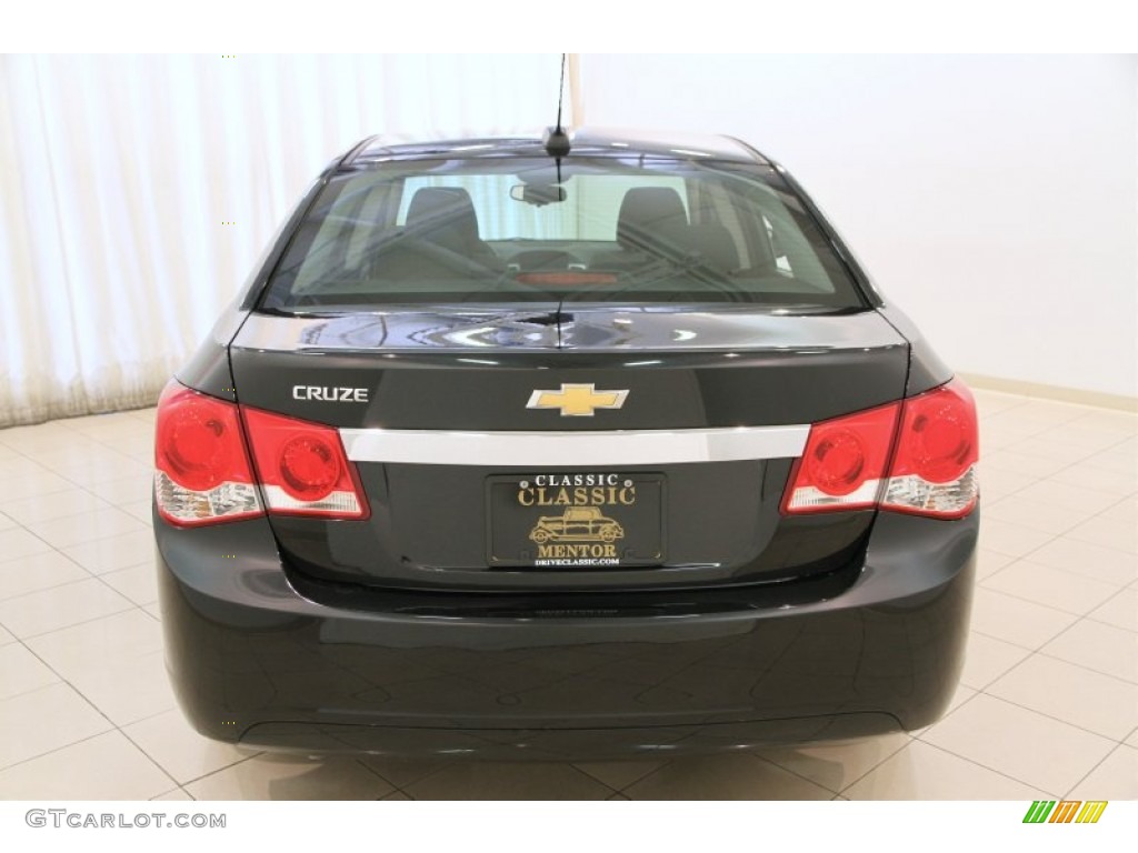 2015 Cruze LS - Black Granite Metallic / Jet Black/Medium Titanium photo #13