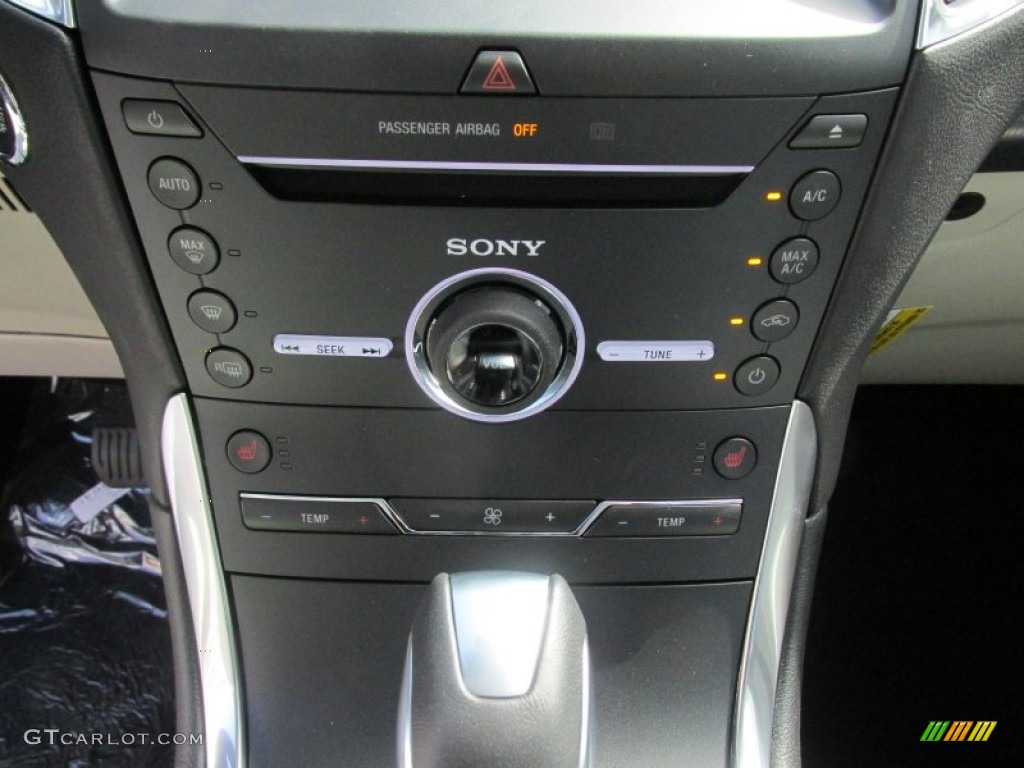 2015 Ford Edge Titanium Controls Photo #105774542