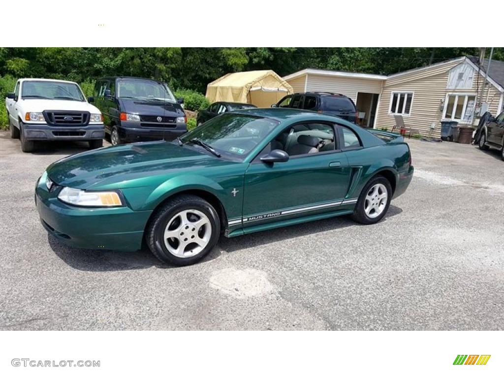 2000 Mustang V6 Coupe - Electric Green Metallic / Medium Graphite photo #1