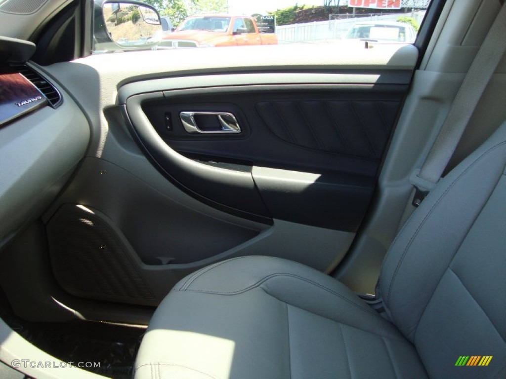 2012 Taurus SEL - Ebony Black / Light Stone photo #16