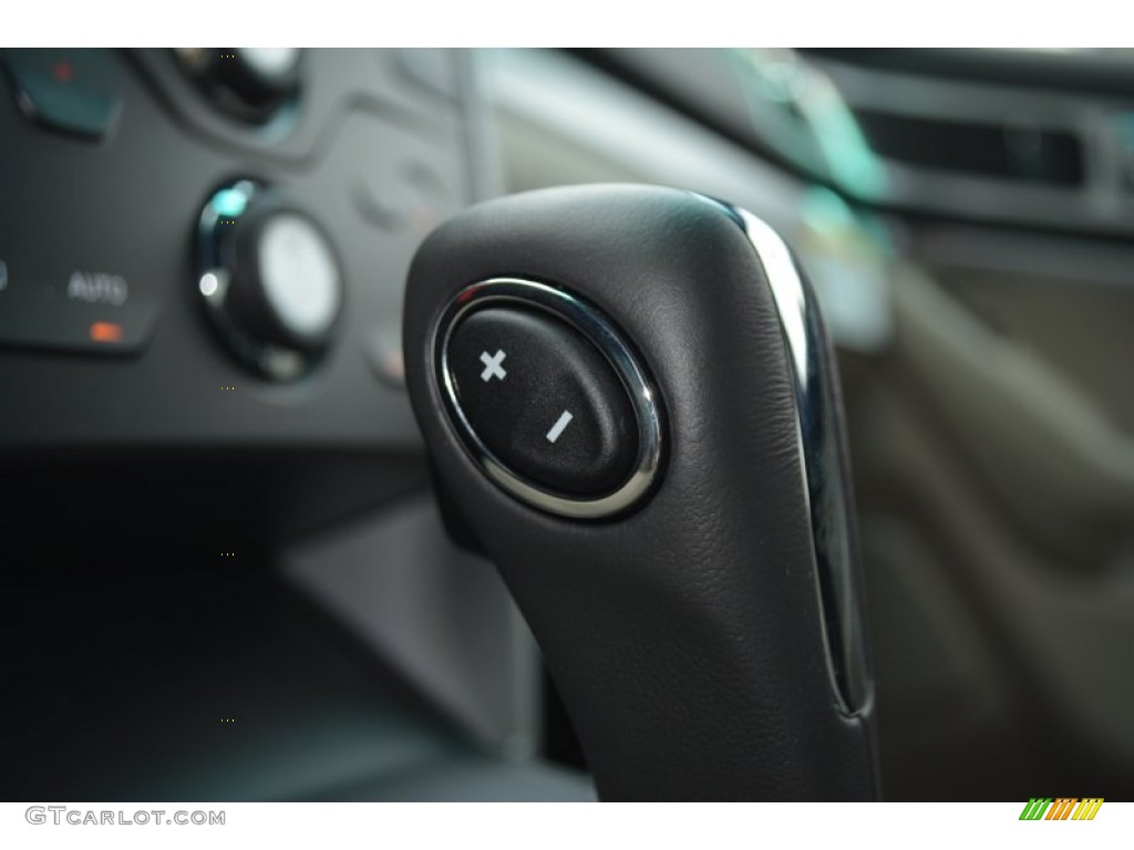 2015 Explorer XLT 4WD - Bronze Fire / Medium Light Stone photo #19