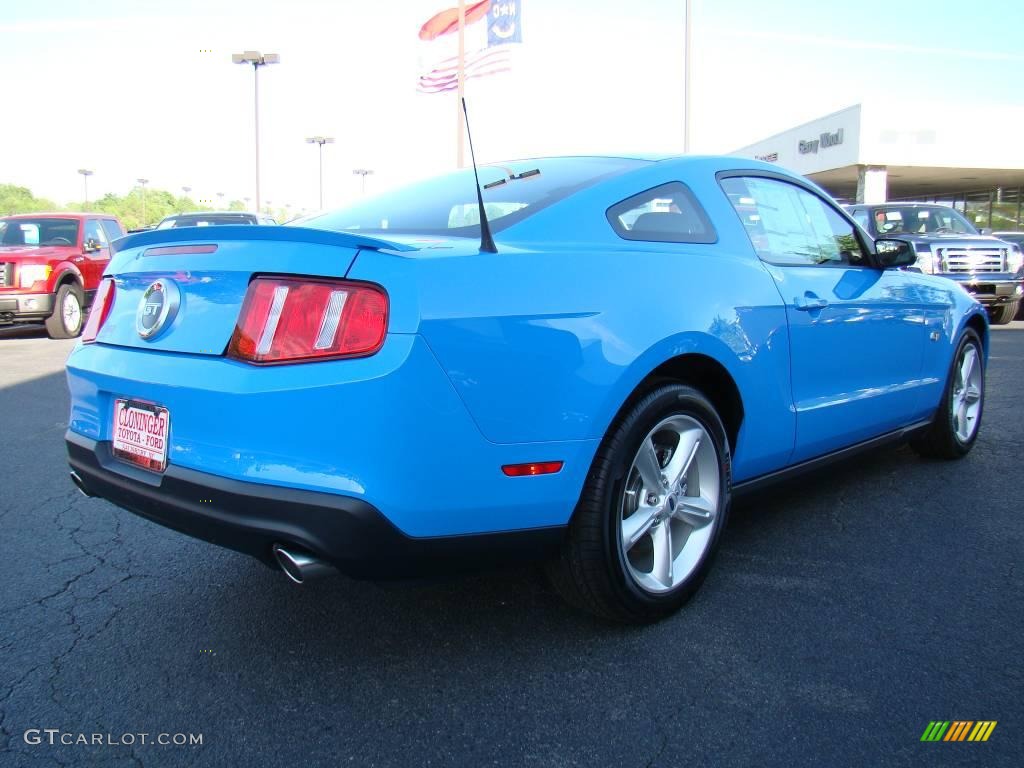 2010 Mustang GT Coupe - Grabber Blue / Charcoal Black photo #3