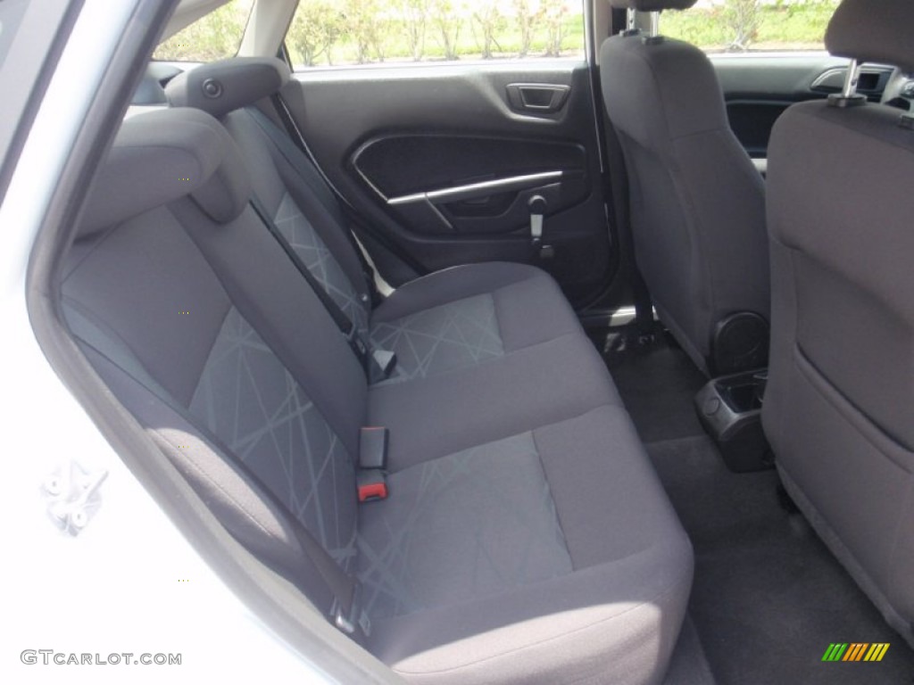 2014 Fiesta S Sedan - Oxford White / Charcoal Black photo #23