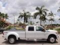 Oxford White - F350 Super Duty Lariat Crew Cab 4x4 DRW Photo No. 6