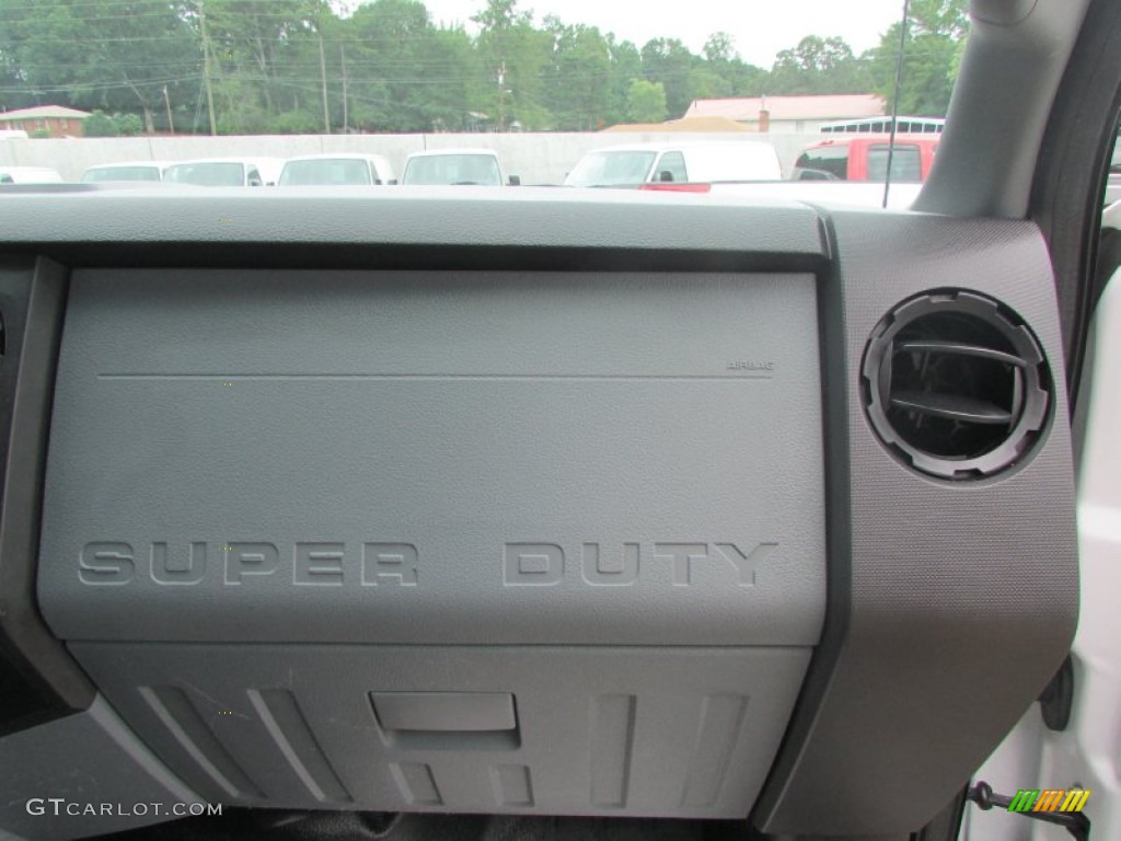 2012 F250 Super Duty XL Crew Cab - Oxford White / Steel photo #20