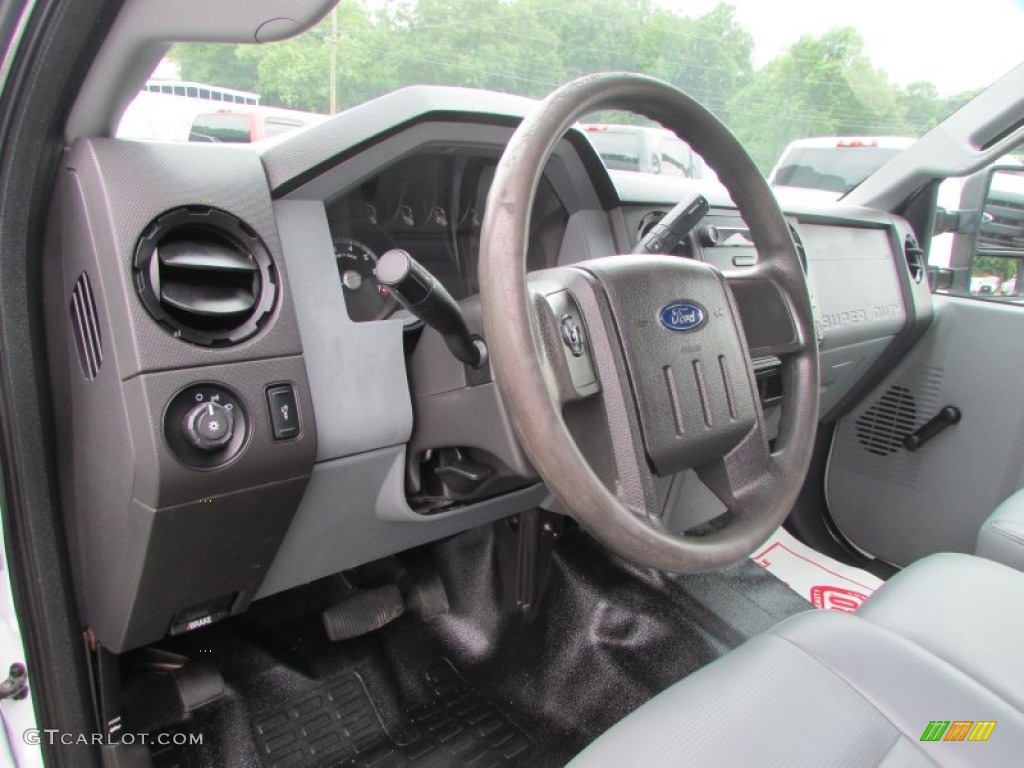 2012 F250 Super Duty XL Crew Cab - Oxford White / Steel photo #33