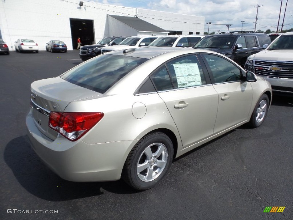 2016 Cruze Limited LT - Champagne Silver Metallic / Jet Black photo #6