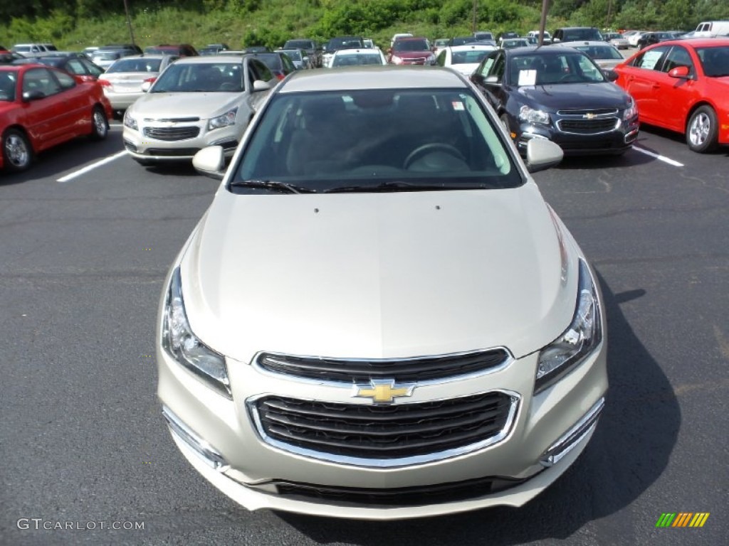 2016 Cruze Limited LT - Champagne Silver Metallic / Jet Black photo #2