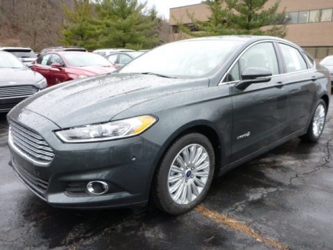 2015 Ford Fusion Hybrid SE Data, Info and Specs