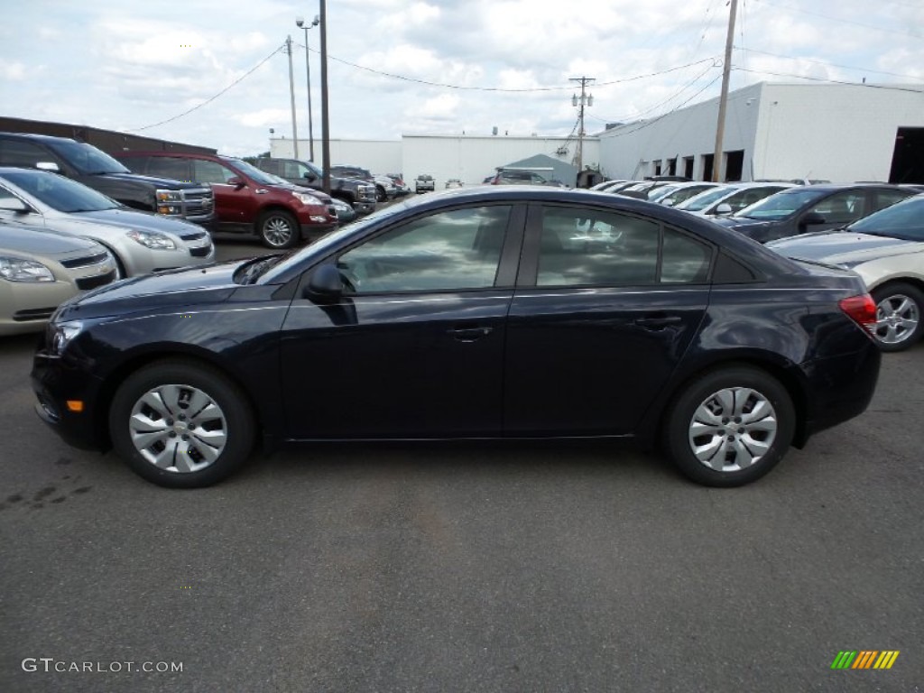 2016 Cruze Limited LS - Blue Ray Metallic / Jet Black/Medium Titanium photo #9