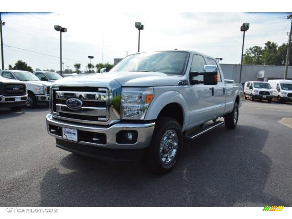 Oxford White Ford F250 Super Duty