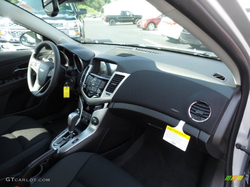 2016 Cruze Limited LT - Silver Ice Metallic / Jet Black photo #5
