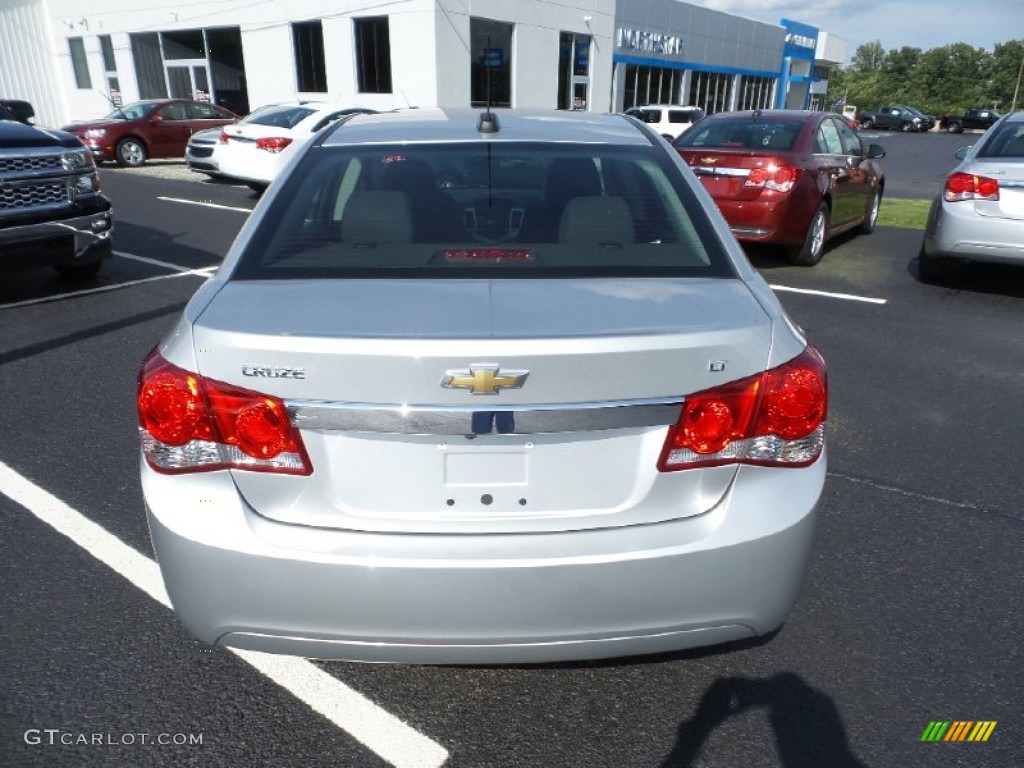 2016 Cruze Limited LT - Silver Ice Metallic / Jet Black photo #7
