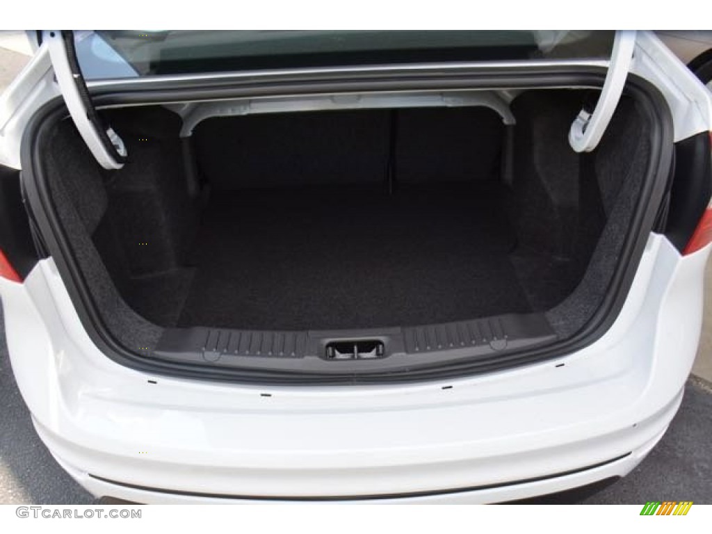 2015 Fiesta SE Sedan - Oxford White / Charcoal Black photo #16
