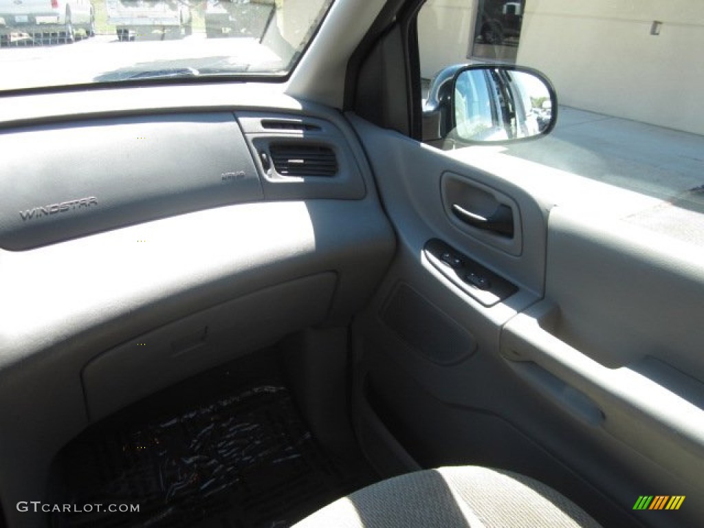 2003 Windstar LX - Vibrant White / Medium Parchment photo #18