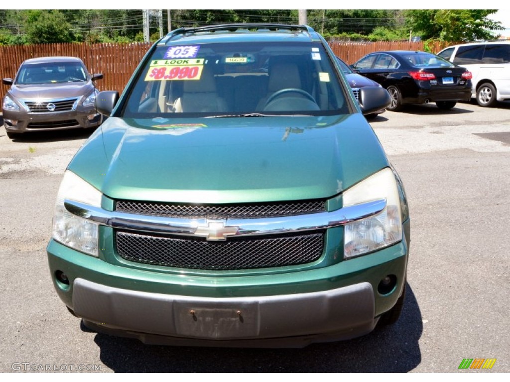 2005 Equinox LT AWD - Meander Green Metallic / Light Cashmere photo #2