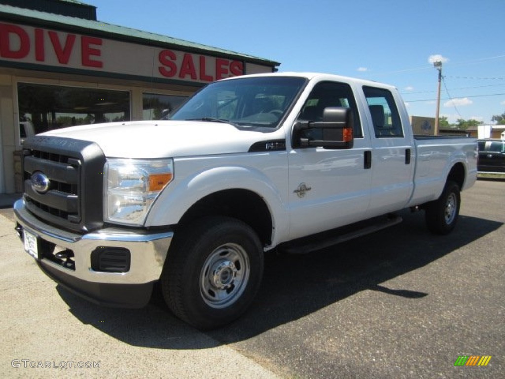 Oxford White Ford F350 Super Duty