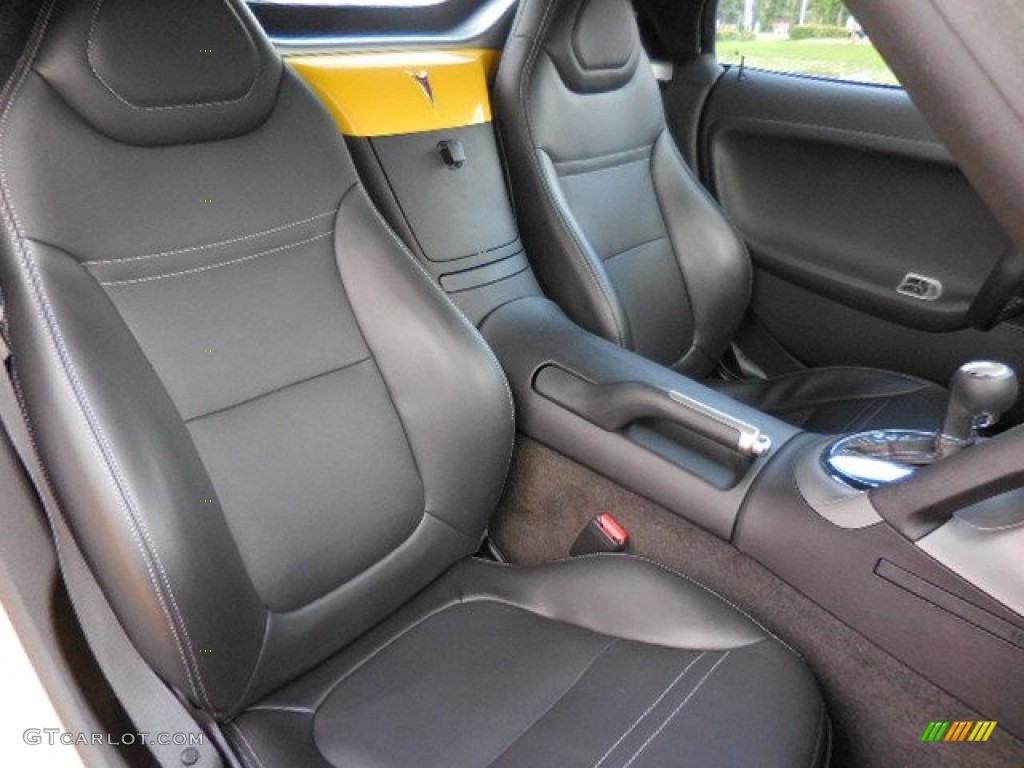 2007 Solstice Roadster - Mean Yellow / Ebony photo #11