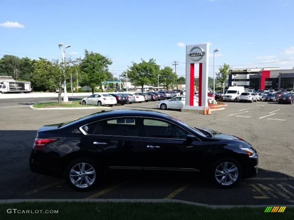 2015 Altima 2.5 SV - Super Black / Charcoal photo #4