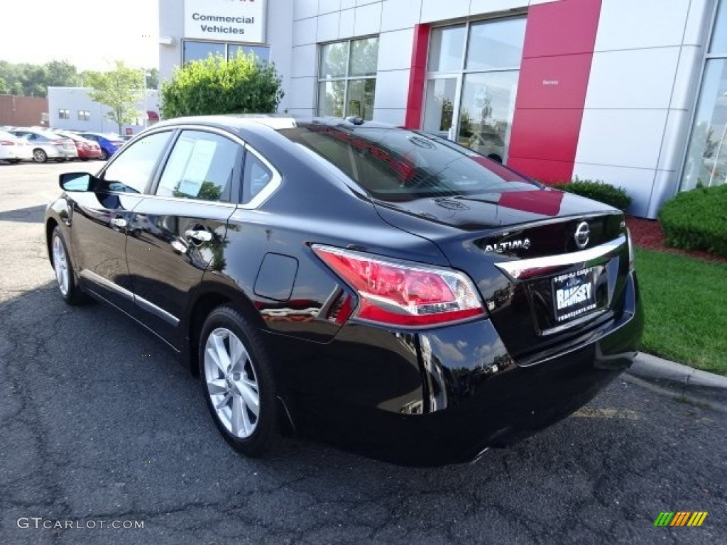 2015 Altima 2.5 SV - Super Black / Charcoal photo #7