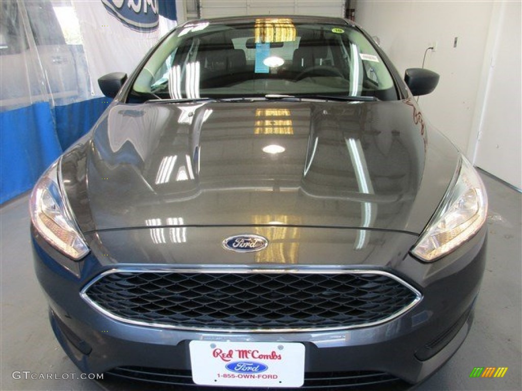 2015 Focus S Sedan - Magnetic Metallic / Charcoal Black photo #2