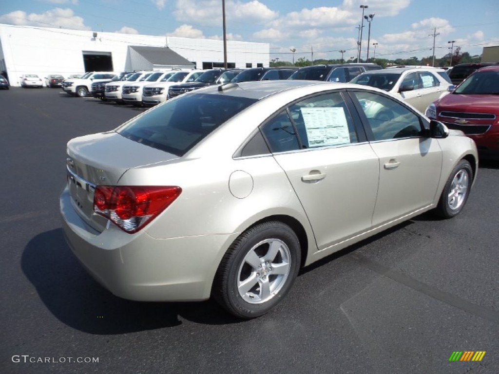 2016 Cruze Limited LT - Champagne Silver Metallic / Jet Black photo #6