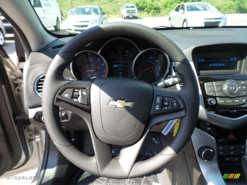 2016 Cruze Limited LT - Champagne Silver Metallic / Jet Black photo #17