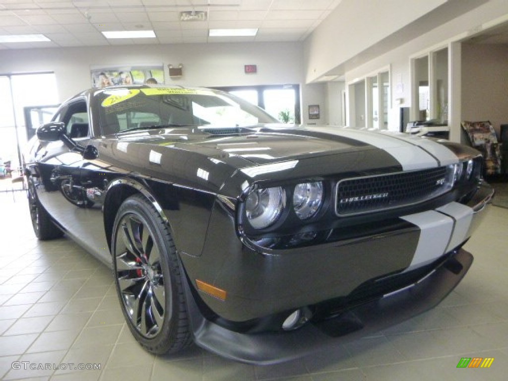 2014 Challenger SRT8 392 - Phantom Black Tri-Coat Pearl / Dark Slate Gray photo #7