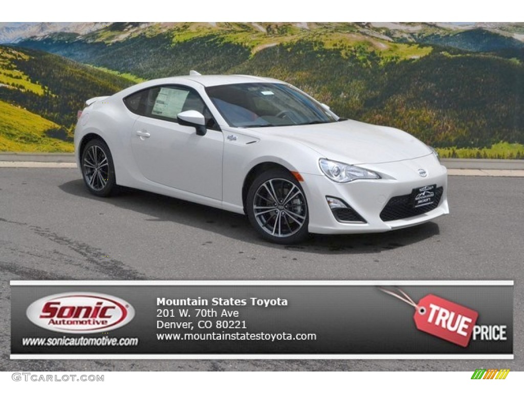 2016 FR-S Coupe - Halo White / Black photo #1