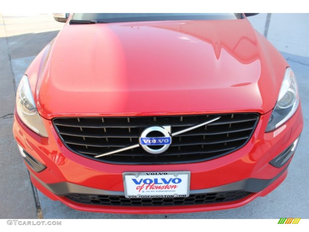 2016 XC60 T6 AWD R-Design - Passion Red / Off-Black photo #2