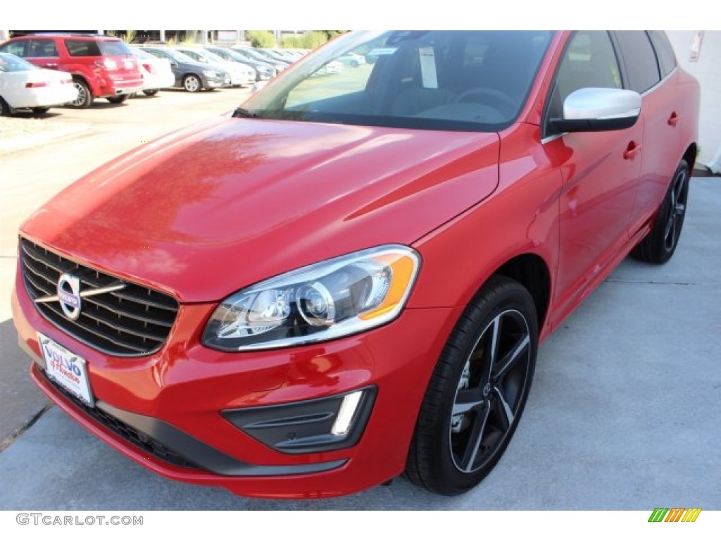 2016 XC60 T6 AWD R-Design - Passion Red / Off-Black photo #3