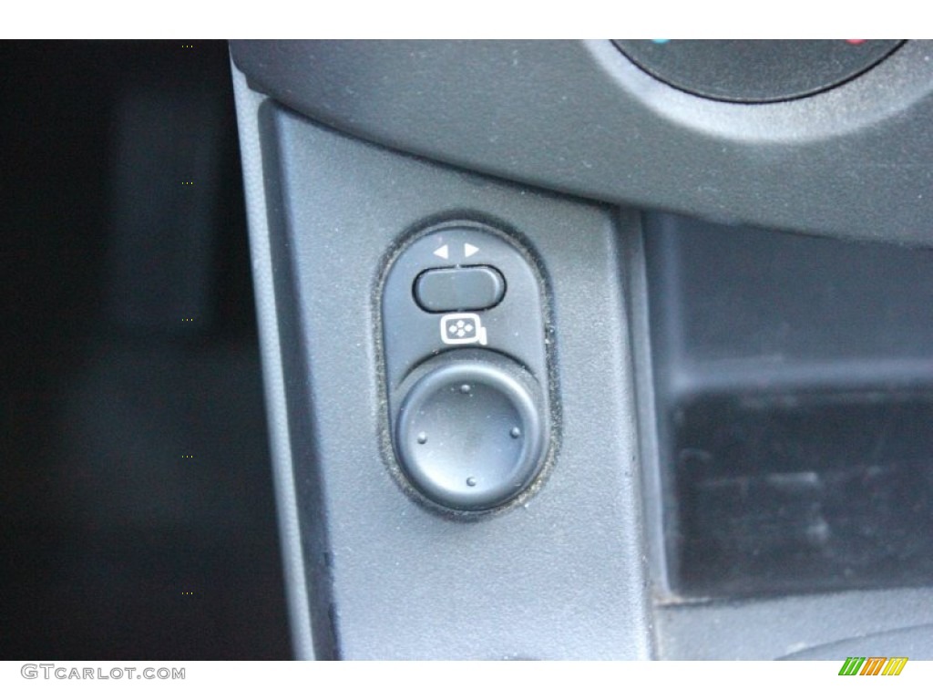 2003 VUE V6 - Silver / Gray photo #34