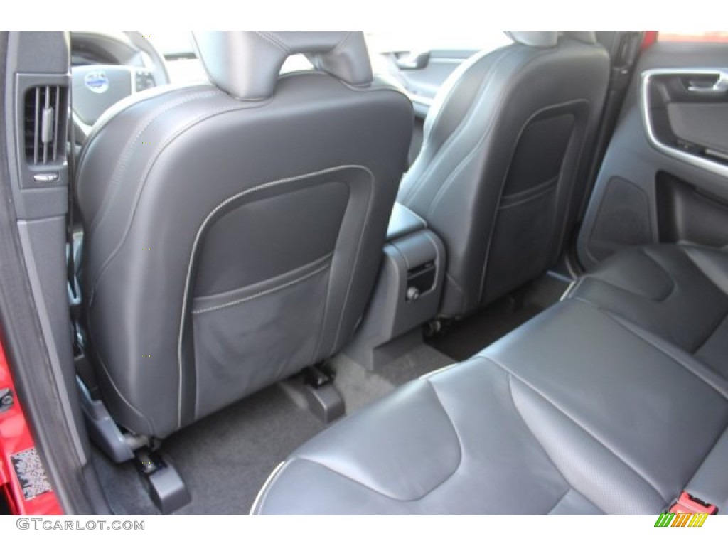 Off-Black Interior 2016 Volvo XC60 T6 AWD R-Design Photo #105830422