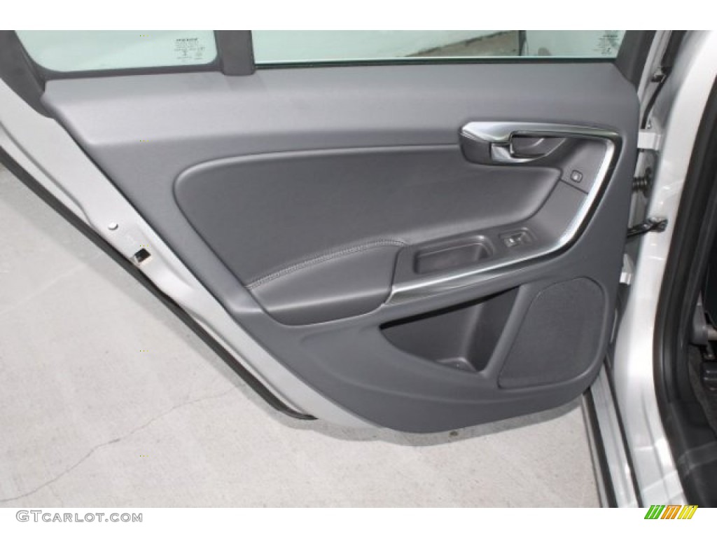 2016 Volvo S60 T5 Drive-E Door Panel Photos