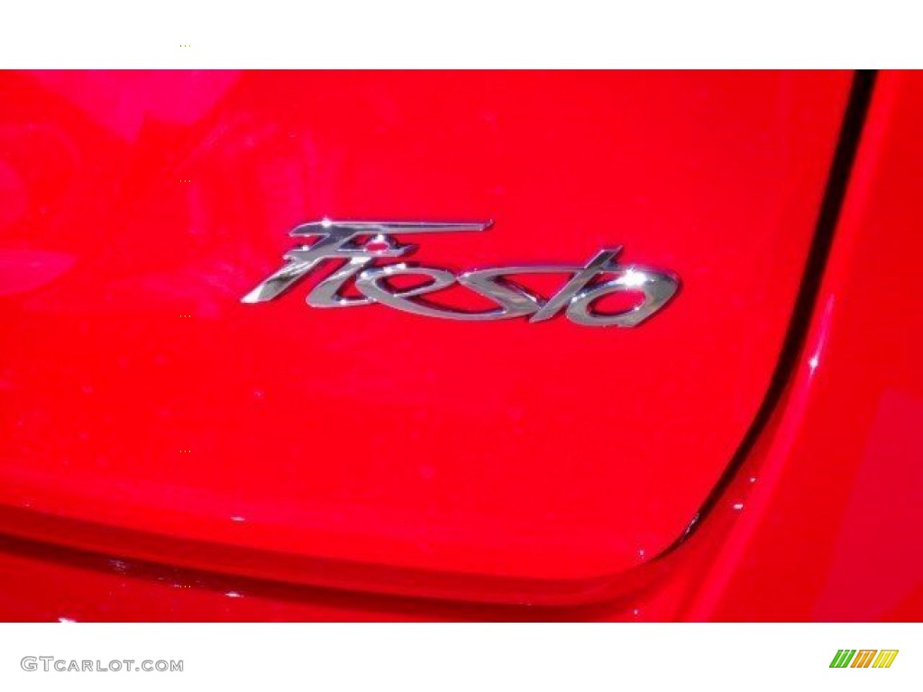 2015 Fiesta SE Sedan - Race Red / Charcoal Black photo #15