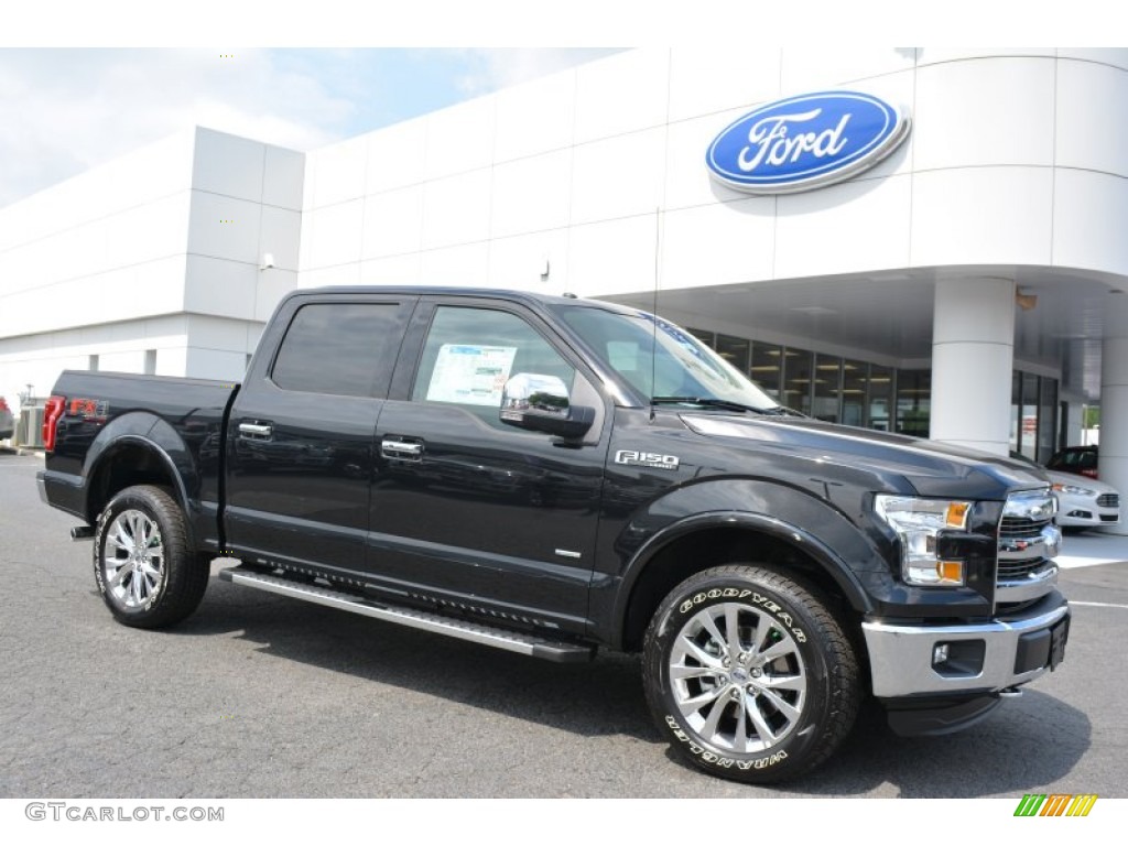 2015 F150 Lariat SuperCrew 4x4 - Tuxedo Black Metallic / Medium Light Camel photo #1