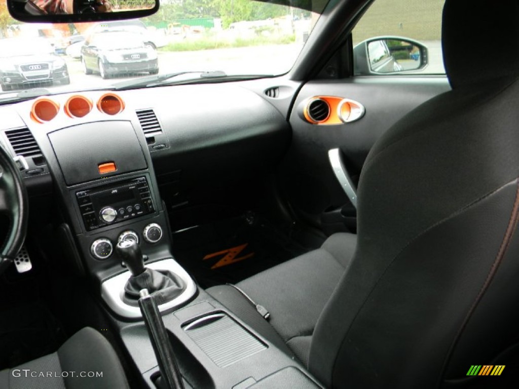 2006 350Z Enthusiast Coupe - Silverstone Metallic / Carbon Black photo #14