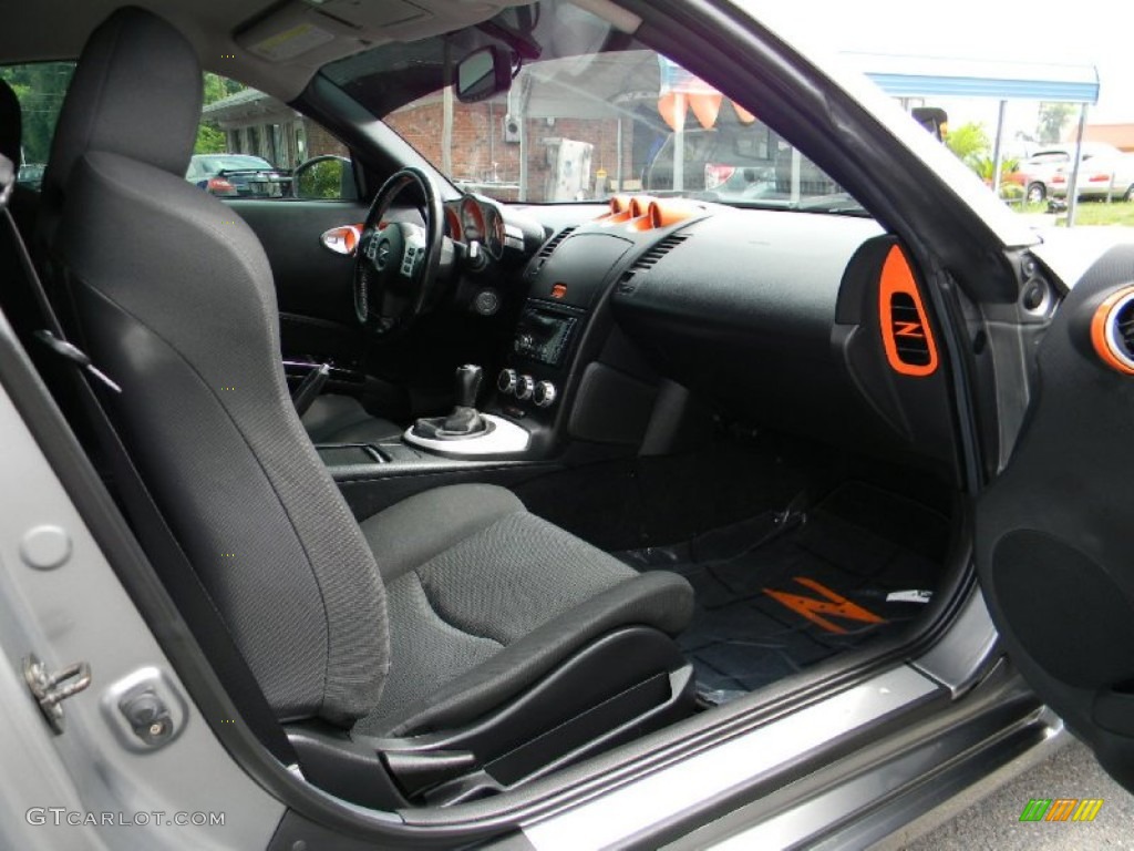 2006 350Z Enthusiast Coupe - Silverstone Metallic / Carbon Black photo #19