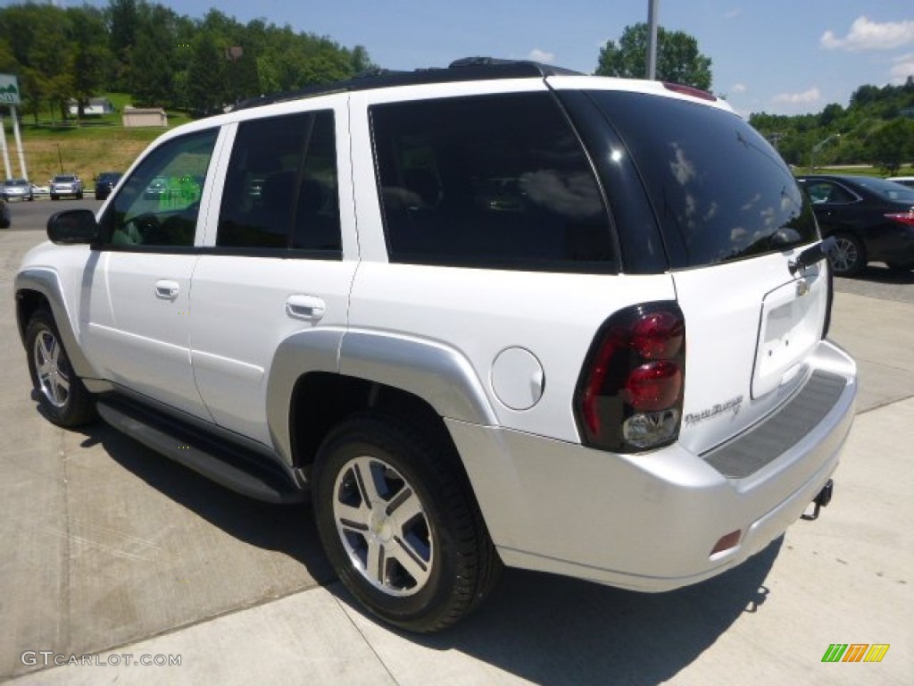 2007 TrailBlazer LT 4x4 - Summit White / Light Gray photo #6