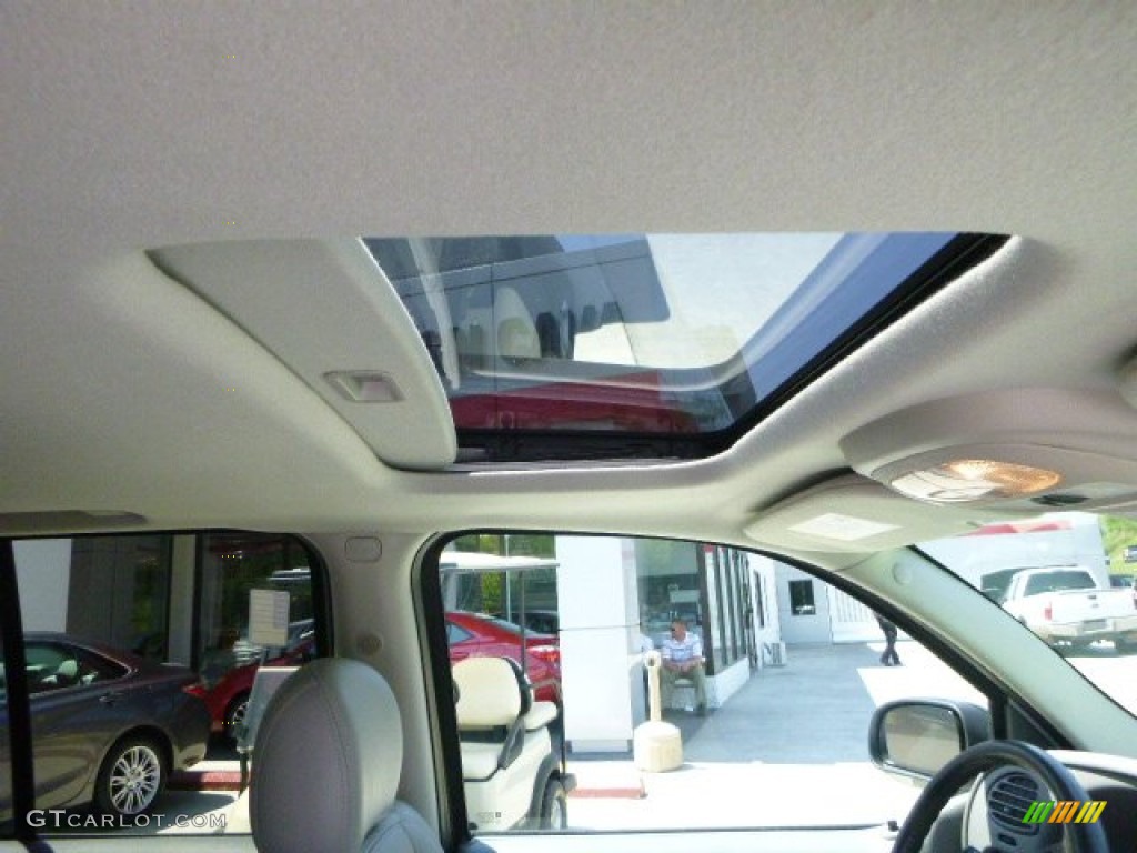 2007 TrailBlazer LT 4x4 - Summit White / Light Gray photo #11