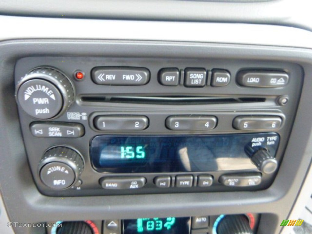 2007 TrailBlazer LT 4x4 - Summit White / Light Gray photo #17