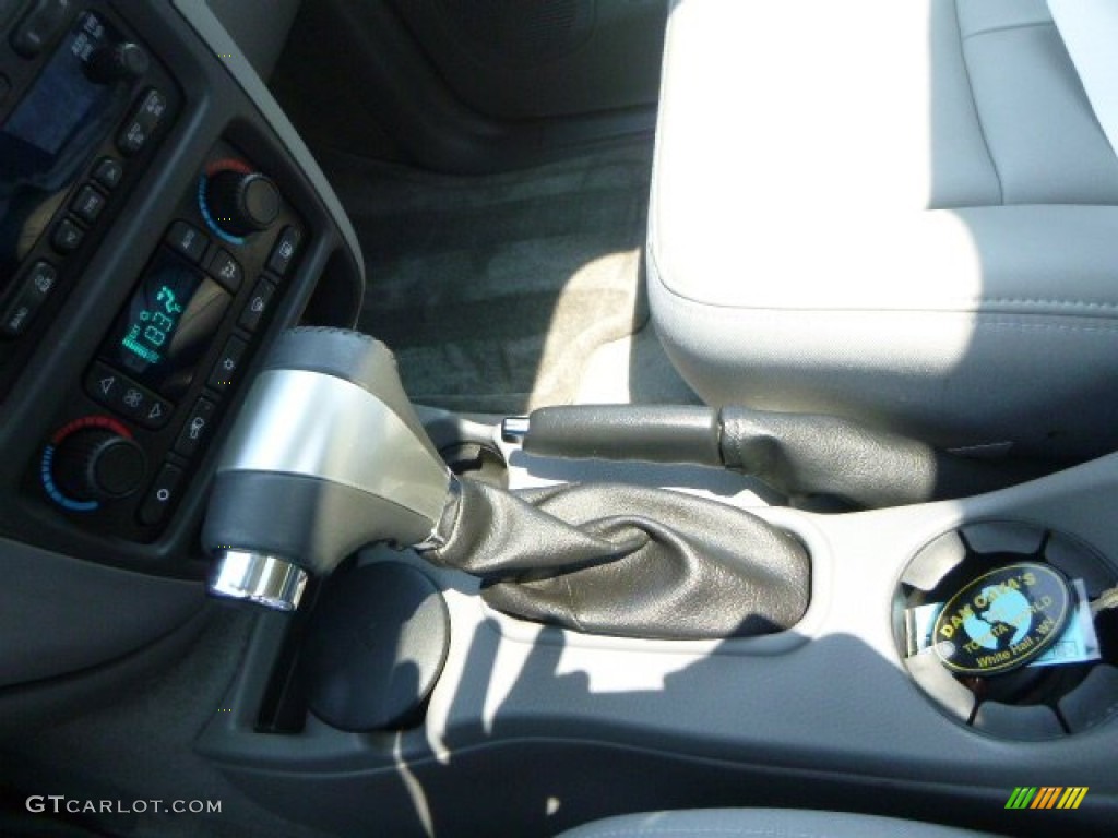 2007 TrailBlazer LT 4x4 - Summit White / Light Gray photo #20