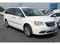 Stone White - Town & Country Touring - L Photo No. 2