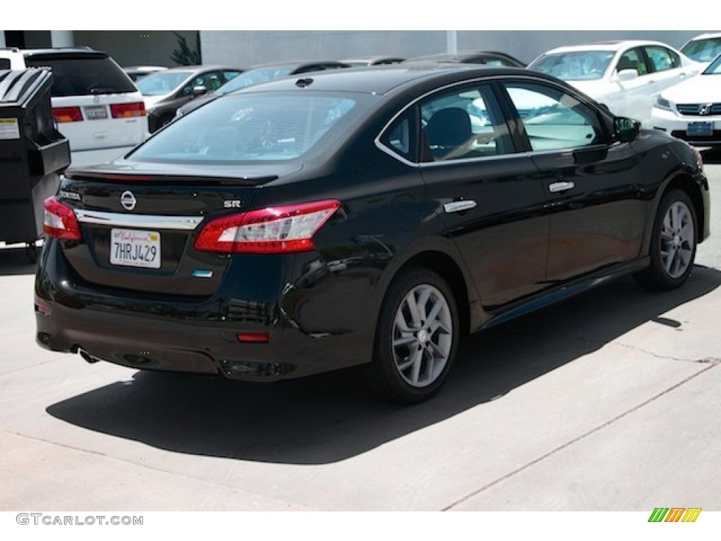 2014 Sentra SR - Super Black / Charcoal photo #19