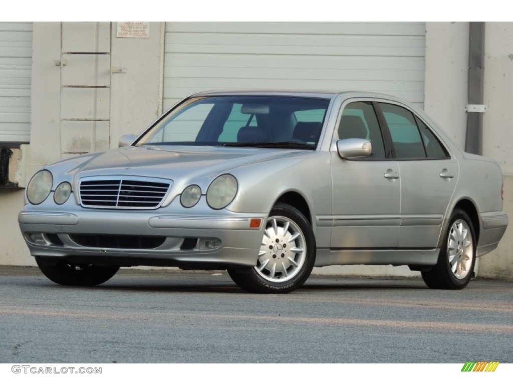 Quartz Silver Metallic Mercedes-Benz E