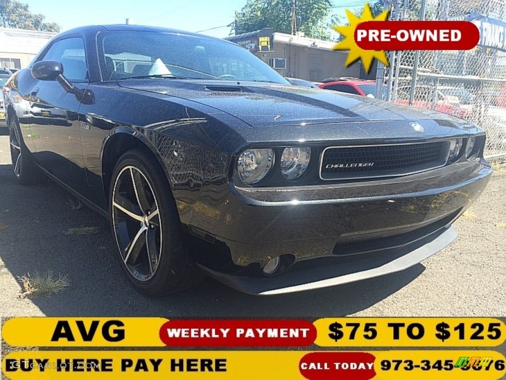 2010 Challenger SE - Brilliant Black Crystal Pearl / Dark Slate Gray photo #3