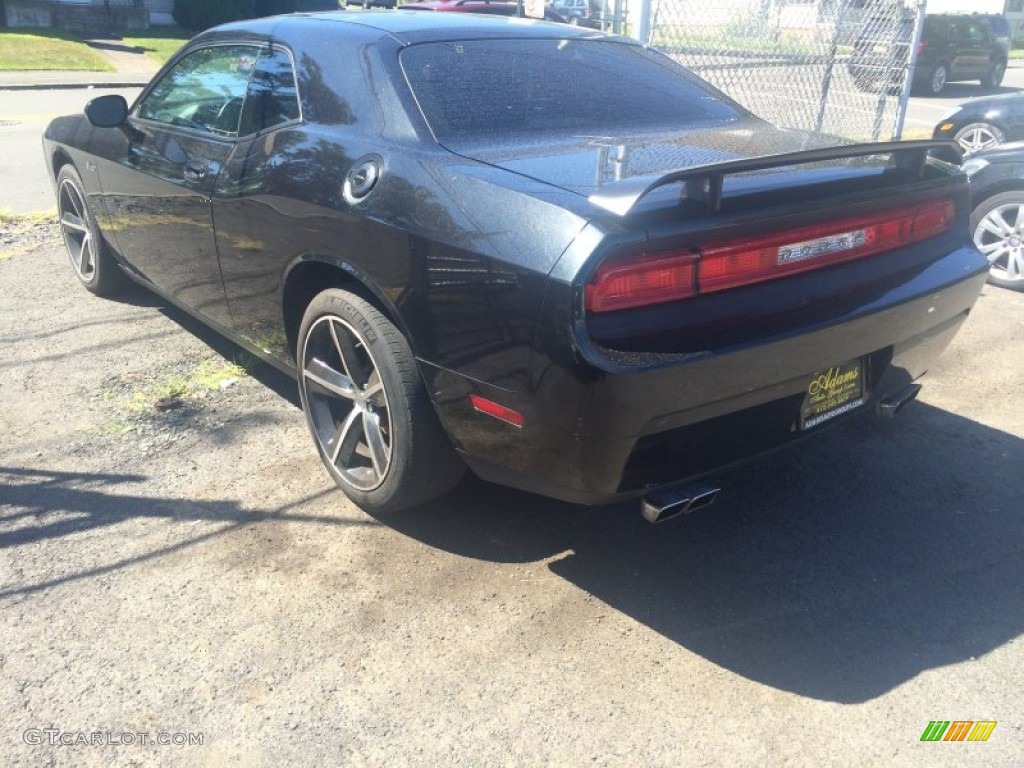 2010 Challenger SE - Brilliant Black Crystal Pearl / Dark Slate Gray photo #5