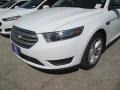 2015 Oxford White Ford Taurus SE  photo #7