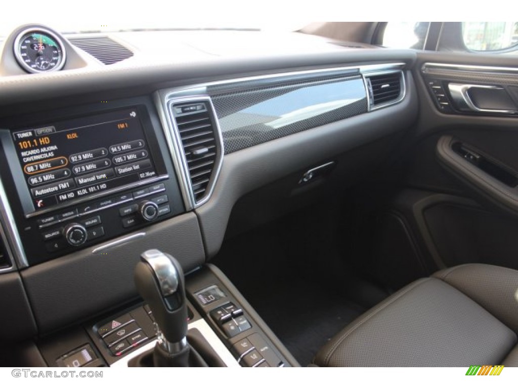 2016 Macan Turbo - Dark Blue Metallic / Agate Grey photo #16