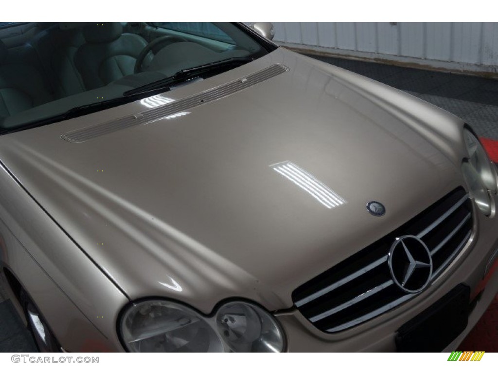 2004 CLK 500 Coupe - Desert Silver Metallic / Ash photo #38